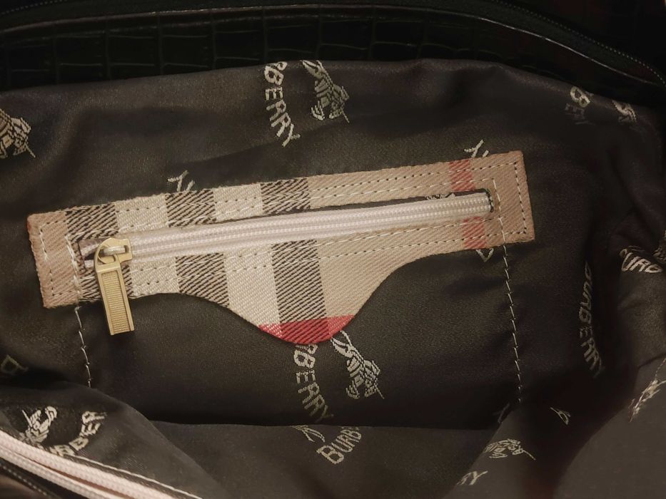 Geanta/Poseta Burberry - Model deosebit