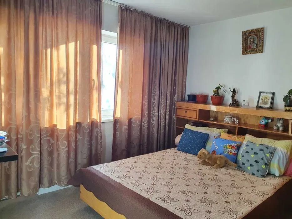 Apartament 3 camere semi-decomandat, 54 m patrati, ultra central