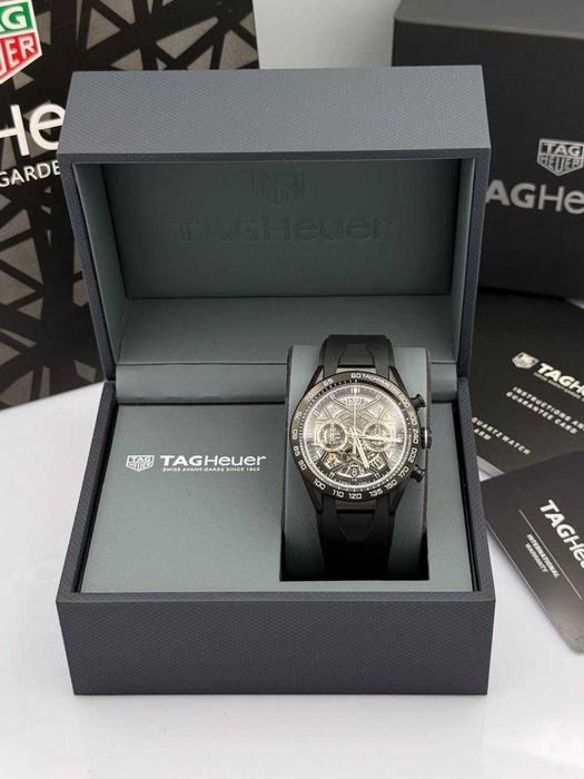 tag skeleton carrera черен