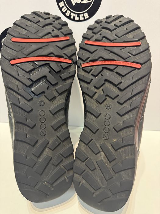 Обувки ECCO GORE-TEX .Номер 42