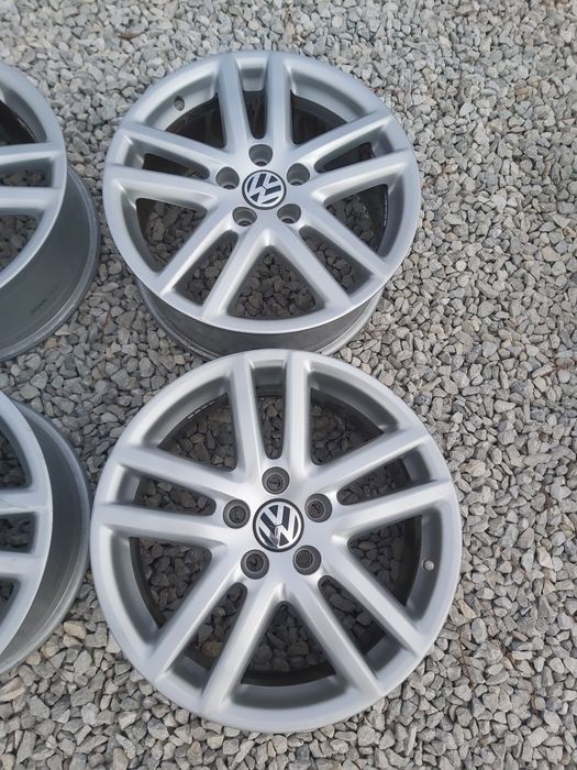 5х112..17.цола. 7.5j ET47. Оргинални VW.