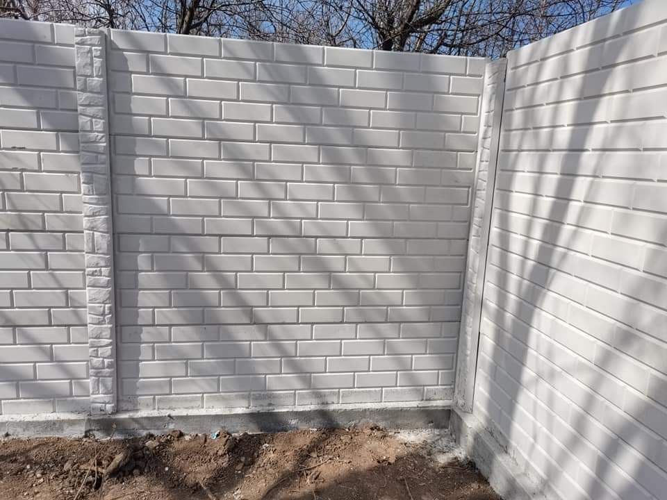 Garduri premium din beton comprimat stâlpi și plăci prefabricate gard