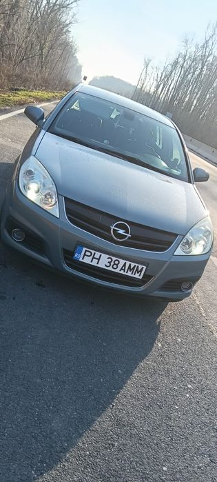 Vând Opel signum