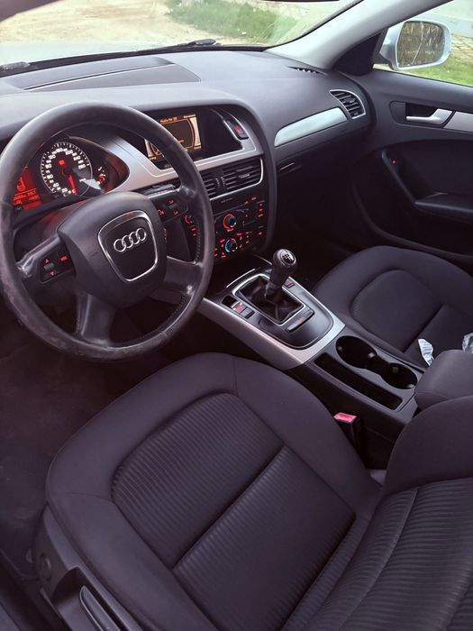 Vand Audi A4 B8 2010