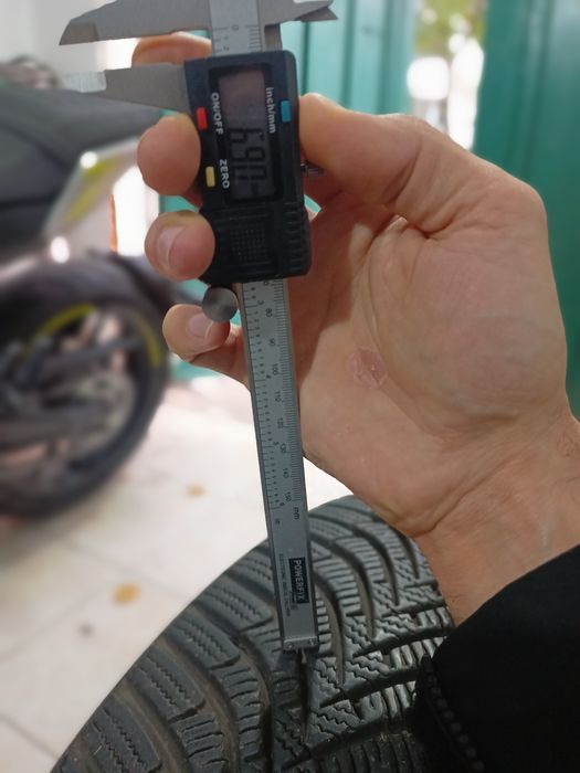 Vand 2 anvelope/cauciucuri  2024 Hankook 195/50/15 R15