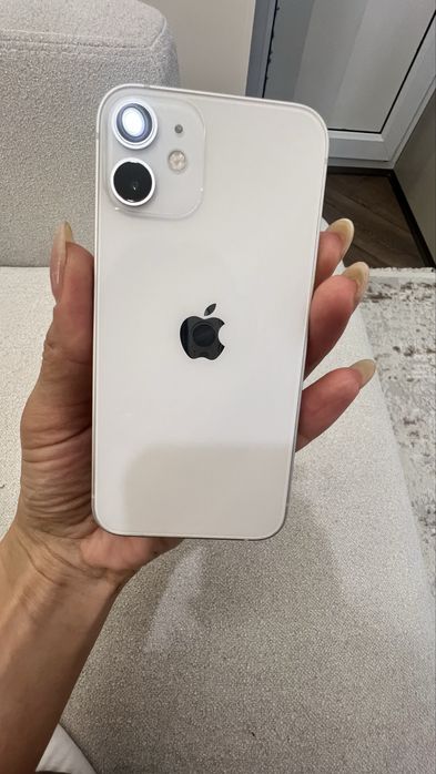 Продам Iphone 12 mini