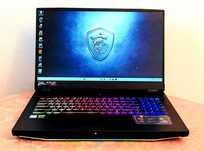 MSI TITAN GT76 Гейминг лаптоп 32GB RAM I7 9750  2070