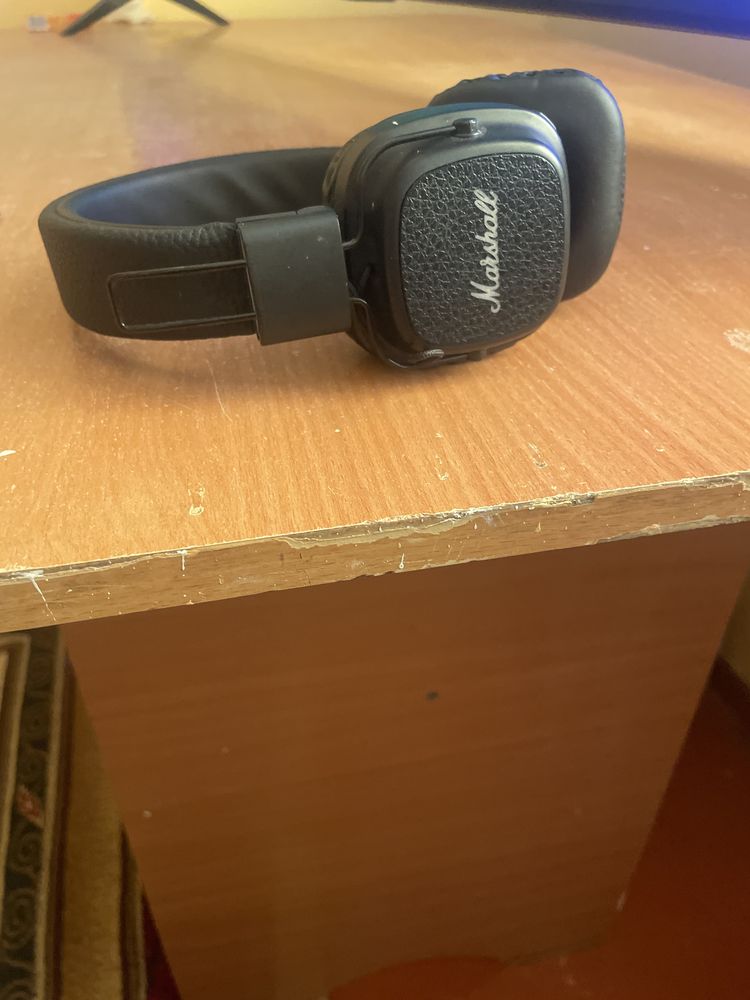 Залог наушник про