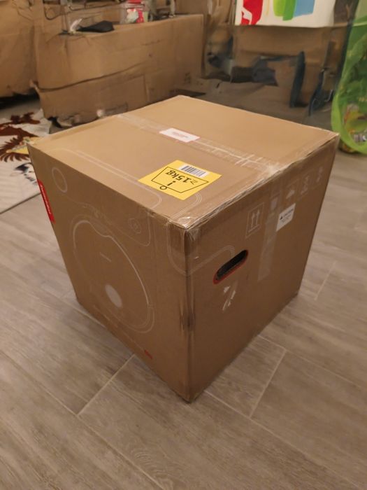 Robot aspirator si mop SwitchBot S10