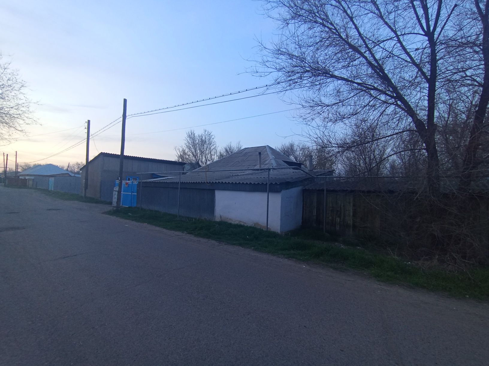 Продам дом р-н запад