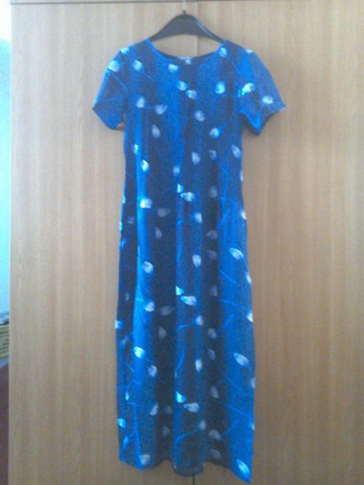 Rochie nouă, de damă, lunga, de vară, bleumarin cu flori albe