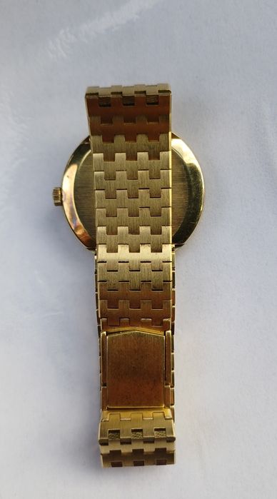 Стар механичен часовник