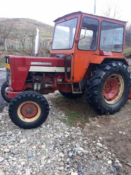 Tractor international  624