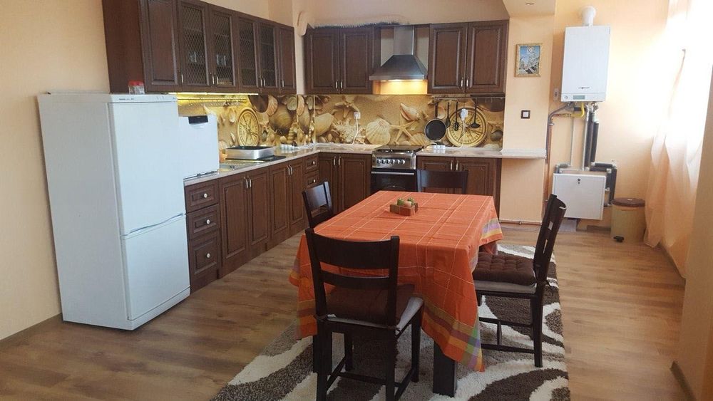 Тристаен апартамент под наем в ж.к. Малинова долина, 2083831