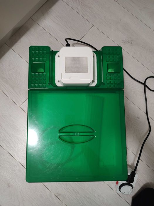 Vând germinator automat cu ceata EasyGreen EGL 55