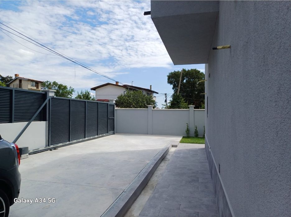 Нова къща м-ст. Ален Мак