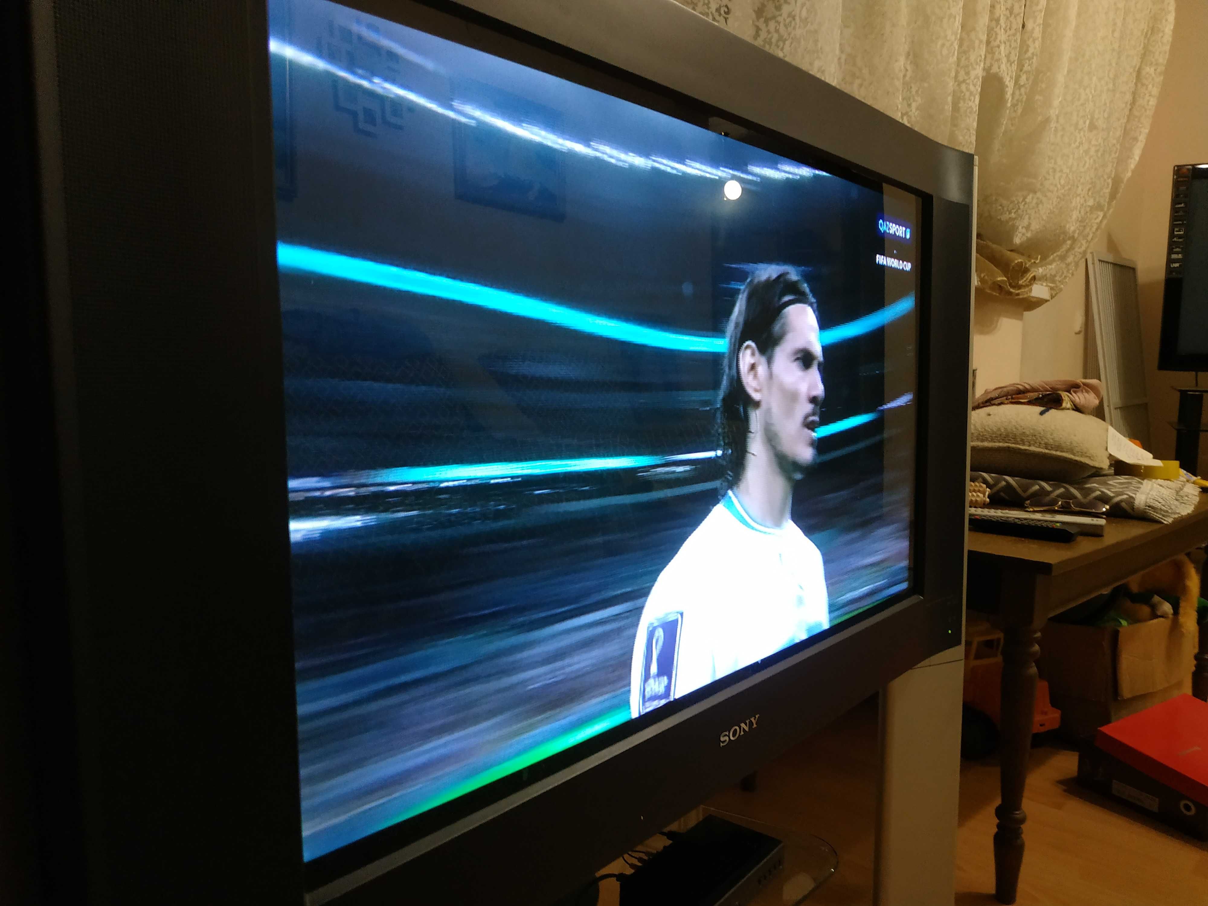 Телевизор Sony 36"   с встроенной тумбой, ЭЛТ, широкоформатный, 100 Гц