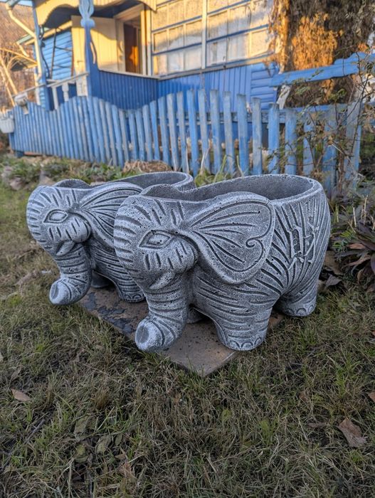 Продам вазон для цветов.