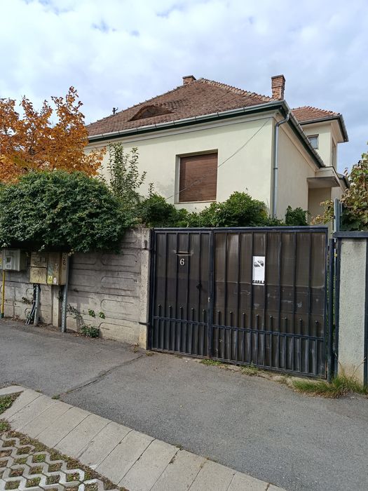 Casă 215 mp, teren 900 mp – Sibiu, Calea Poplăcii