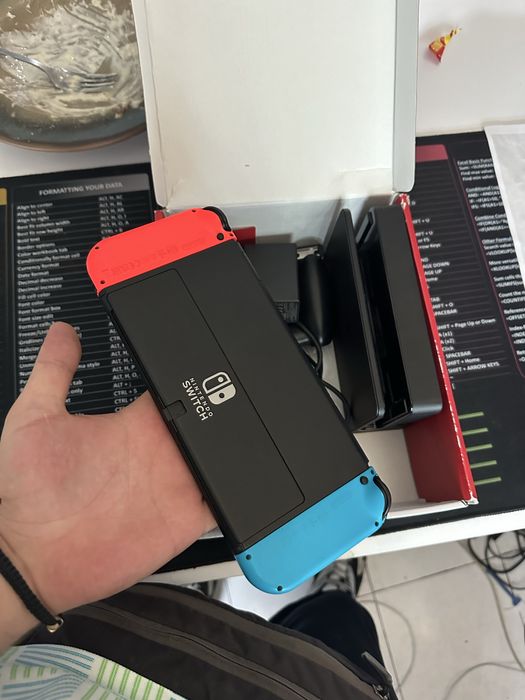 Nintendo Switch OLED – Full Box, Accesorii Originale