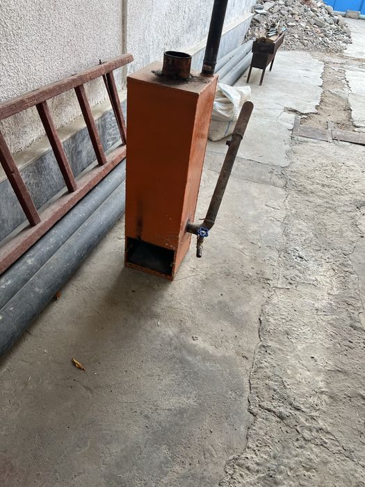 Газовый котел для дома , почти новый , быстро нагревает отопление