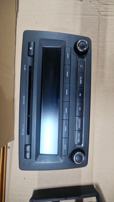 Radio swing skoda octavia