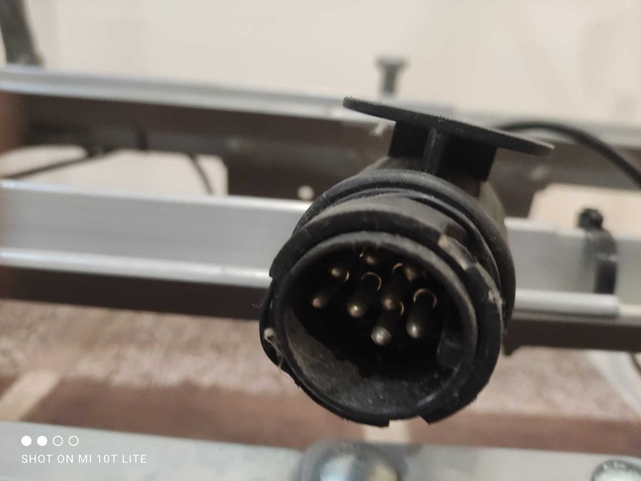 Багажник за велосипеди на теглич