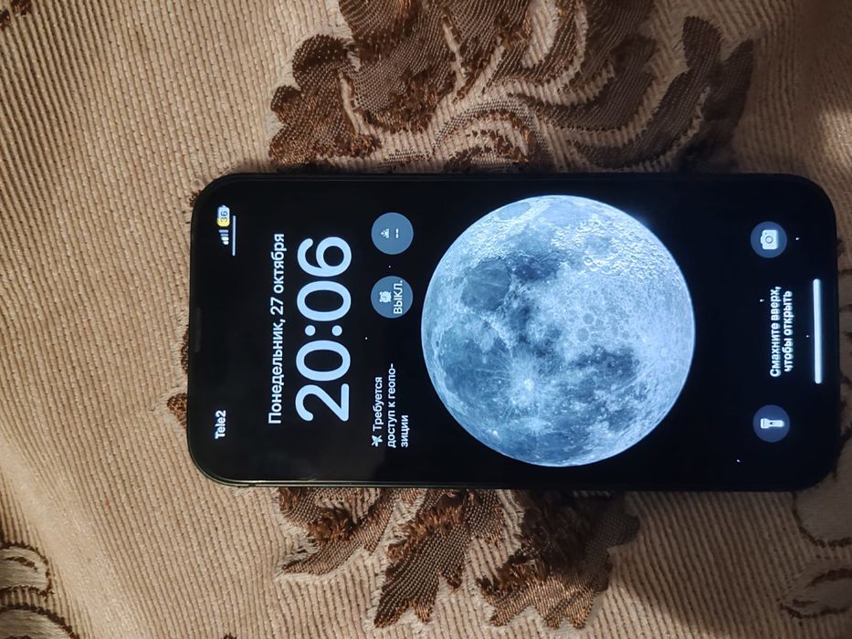 Айфон 13, 10месяцев телефону