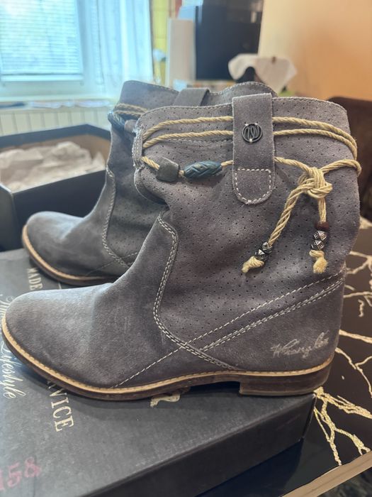 Велурени боти 39 номер