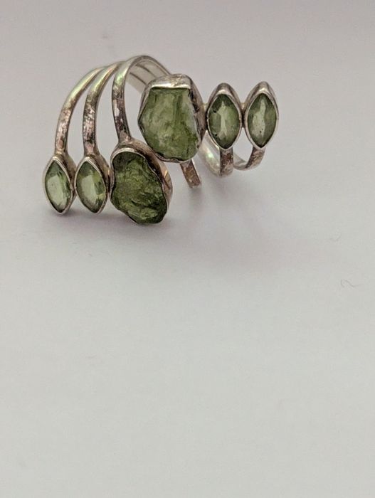 Vand 2 inele argint vintage cu piatra peridot