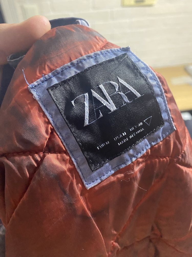 Яке бомбер ZARA