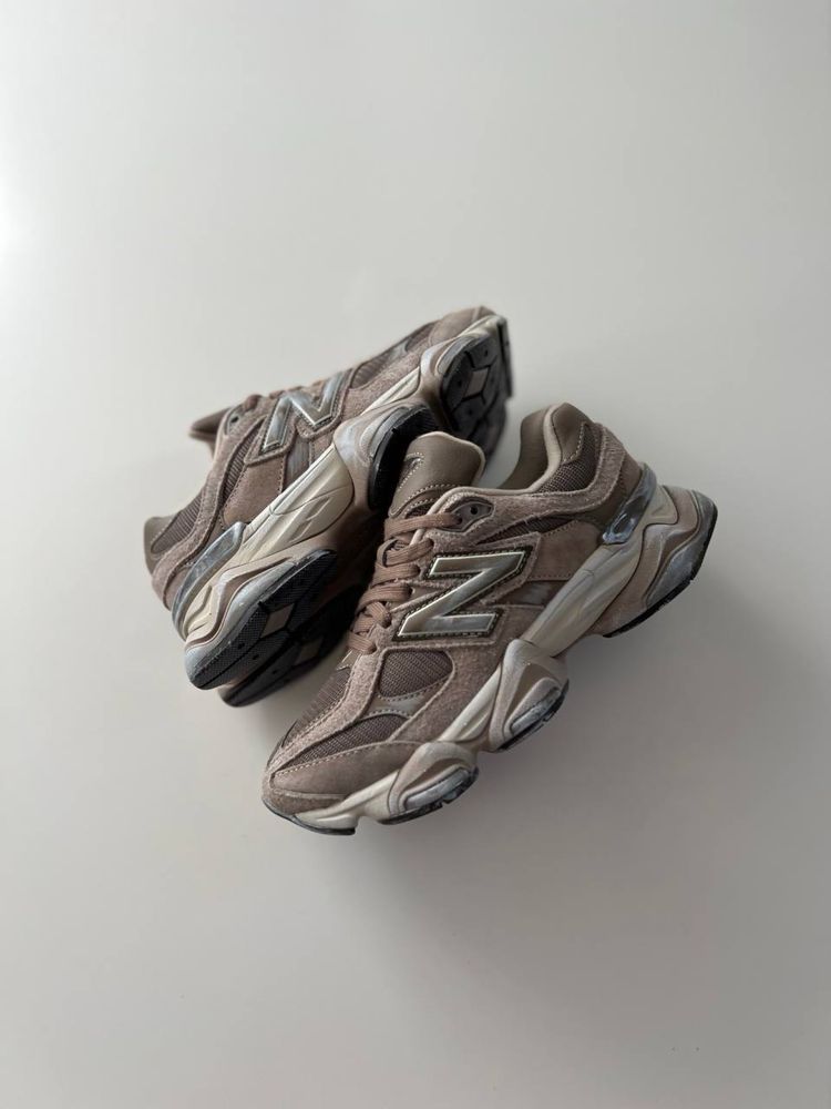 New Balance 9060 Mushroom
