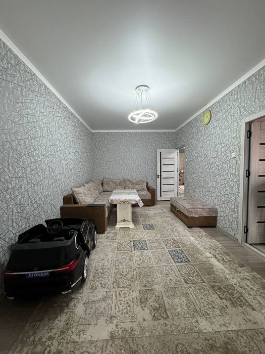 Чиланзар 8 3 комнатная 2 этаж ор-р гостиница Малика