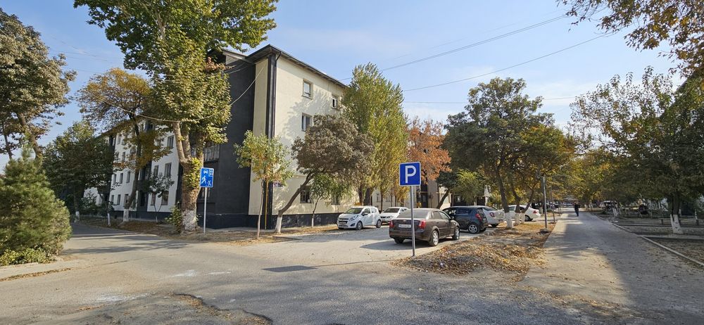 Srochna 3-mavze 20 dom 3 xonali kvartira sotiladi