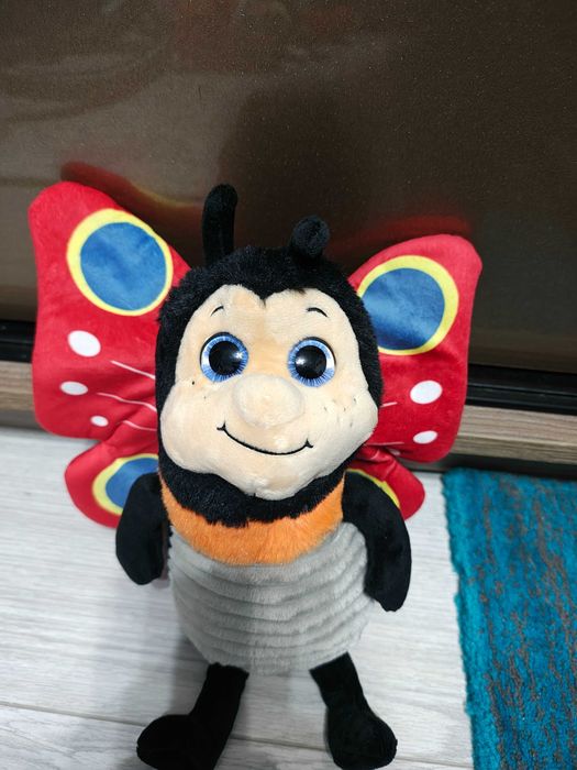 Plusuri diferite modele