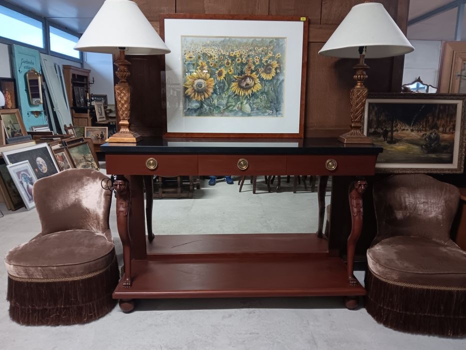 Конзолна маса - махагон и плот гранит