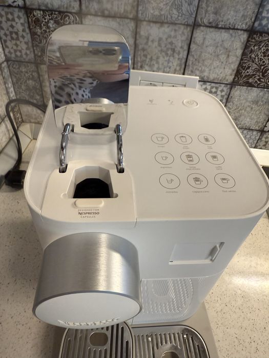 Espressor cu capsule Nespresso by De'Longhi Gran Lattissima, 19 bar