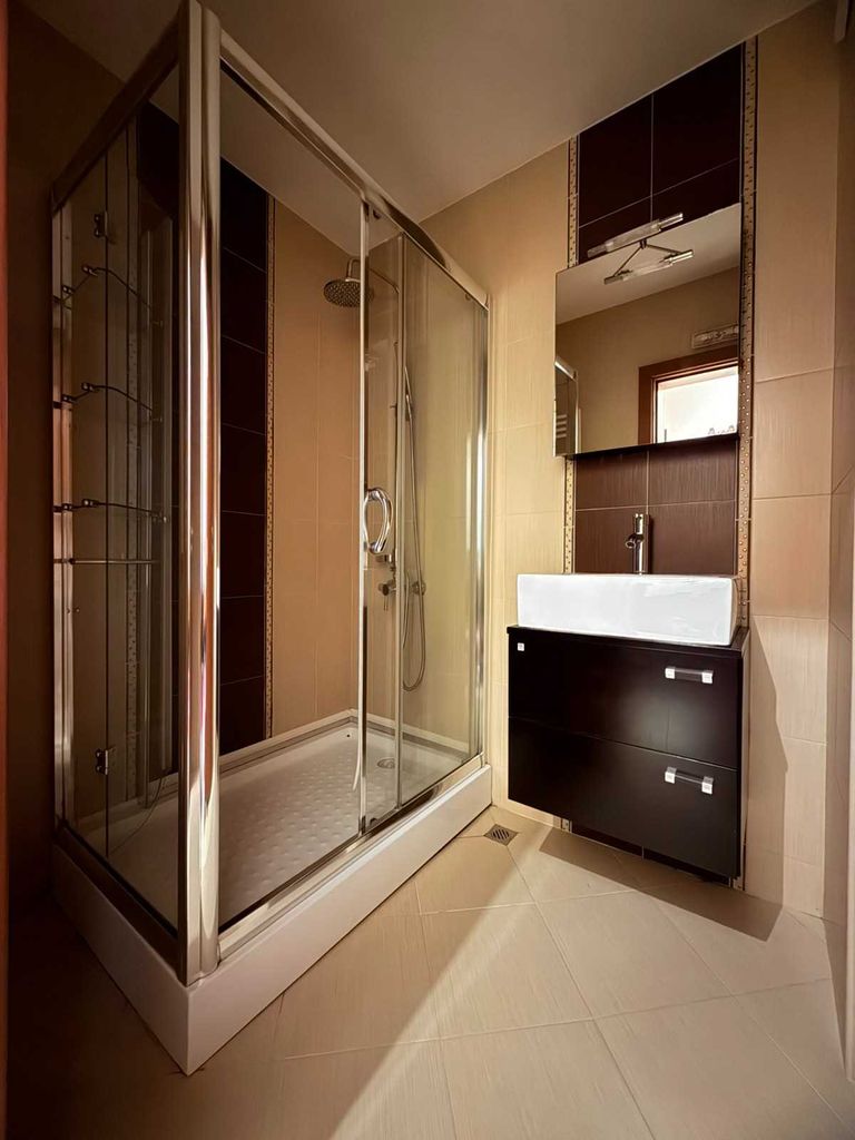 Дава се под наем Двустаен апартамент в София, Център - 75 кв.м за 627.3 € - Снимка #6