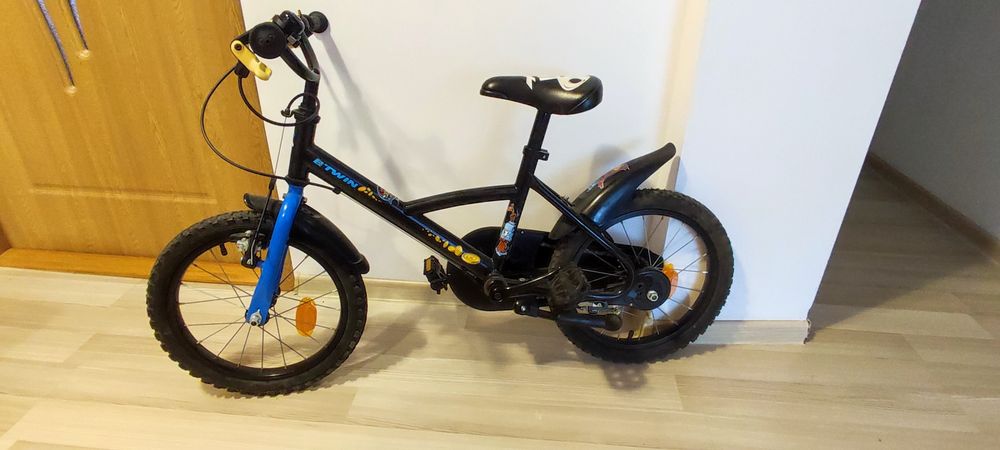 Bicleta copii Decathlon roti 16, 3-6 ani roti ajutătoare st. excelenta