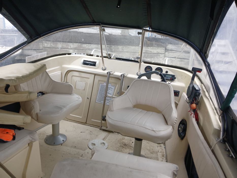 Corsar 700  fara motor