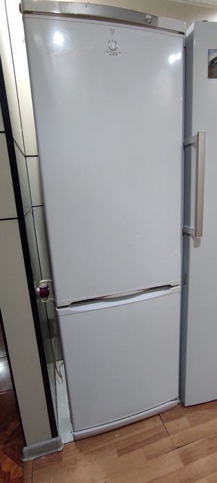 Холодильник рабочий