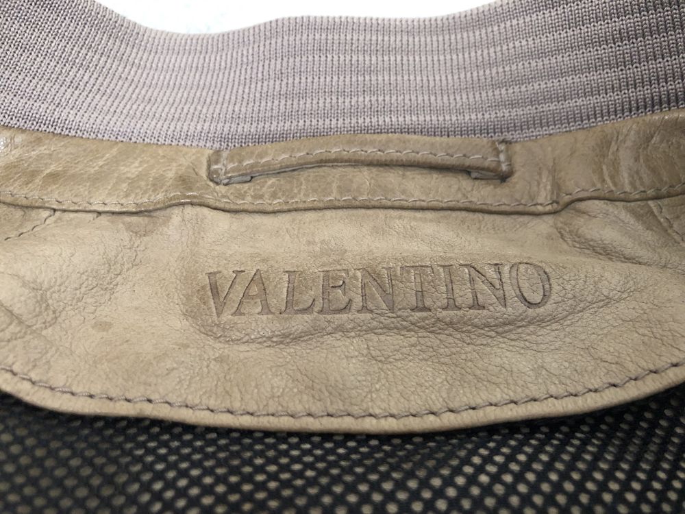 Кожен бомбър Valentino