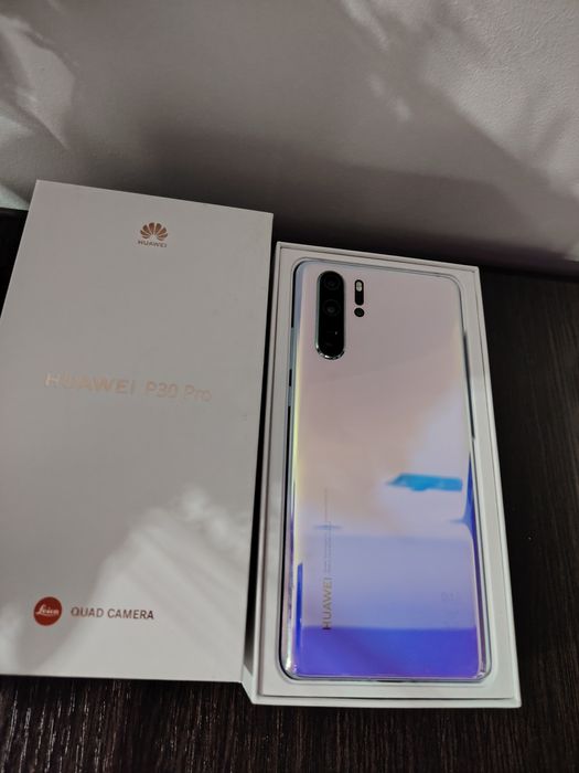 Vând telefon Huawei P30 PRO