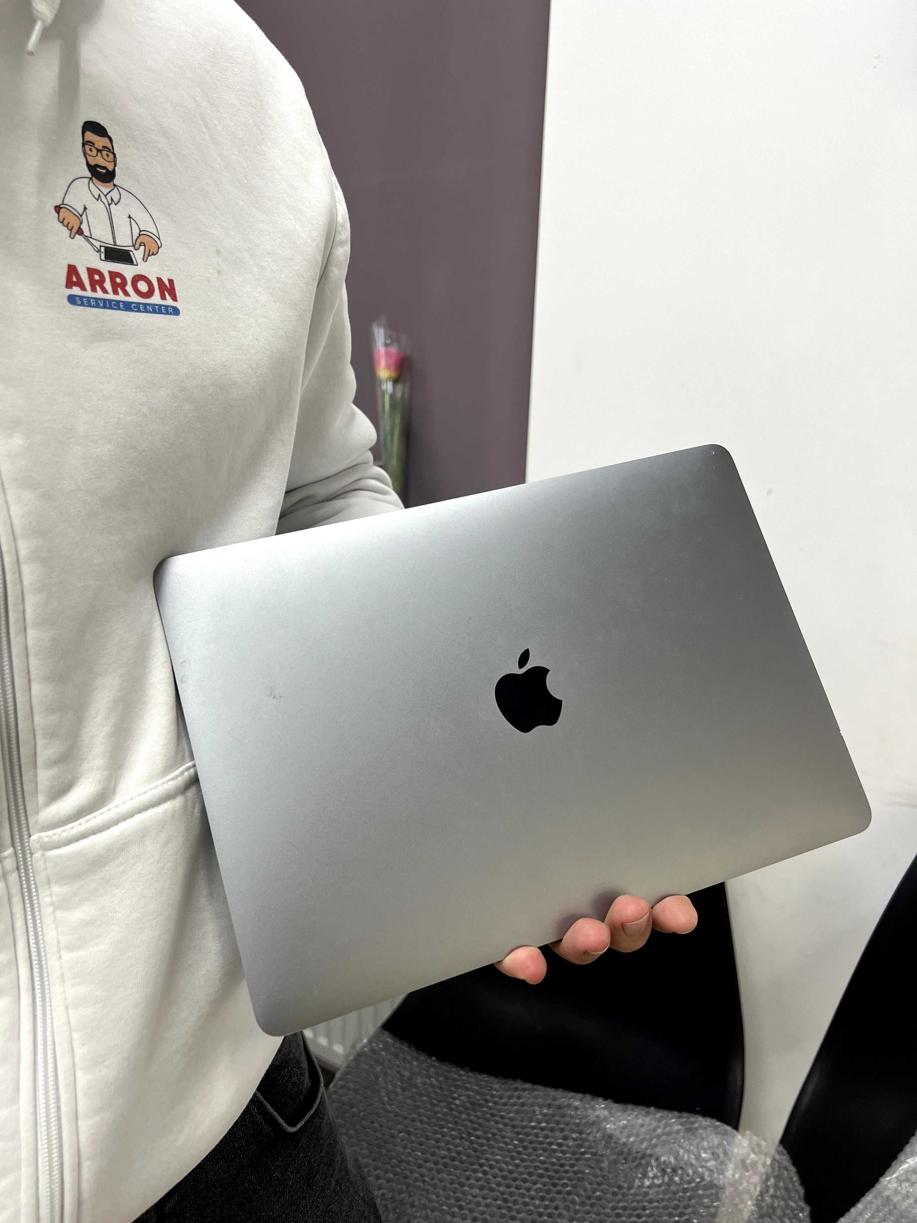 Reparatii laptop, calculatoare Iasi/Curatare laptop - Service