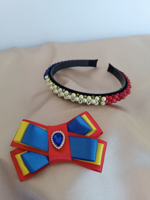 Accesorii lucrate manual in culorile tricolorului