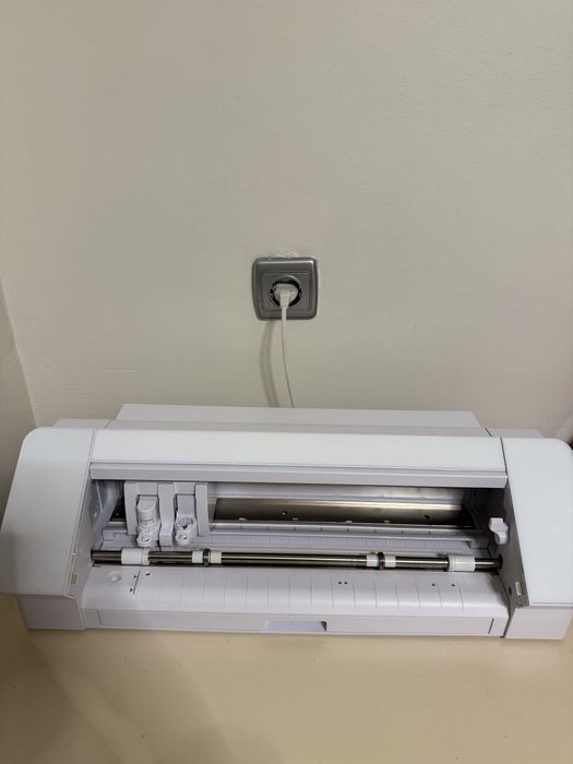 Режещ плотер Silhouette Cameo 4