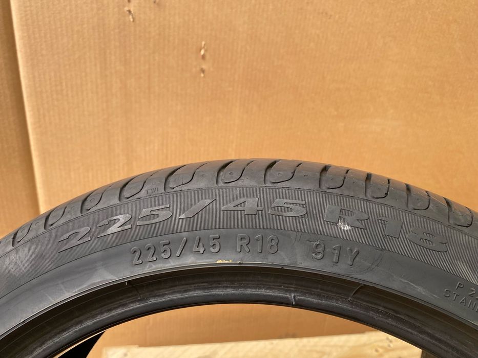 225/45/18 si 255/40/18 Pirelli 4 Anvelope