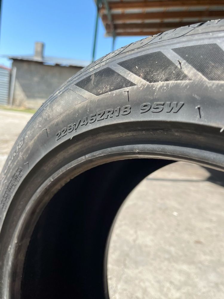 Продам шины 225/45/18