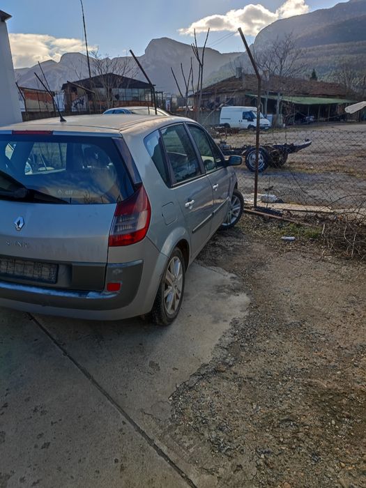 Рено Сценик 2.0 бензин на части
