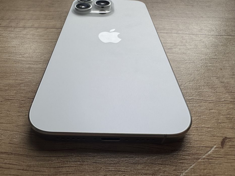 Apple iPhone 16 pro max alb 1TB 93% acunulator impecabil